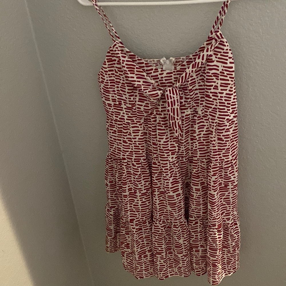 Francesca’s boutique dress pattern with white and dark red size medium Blue Rain